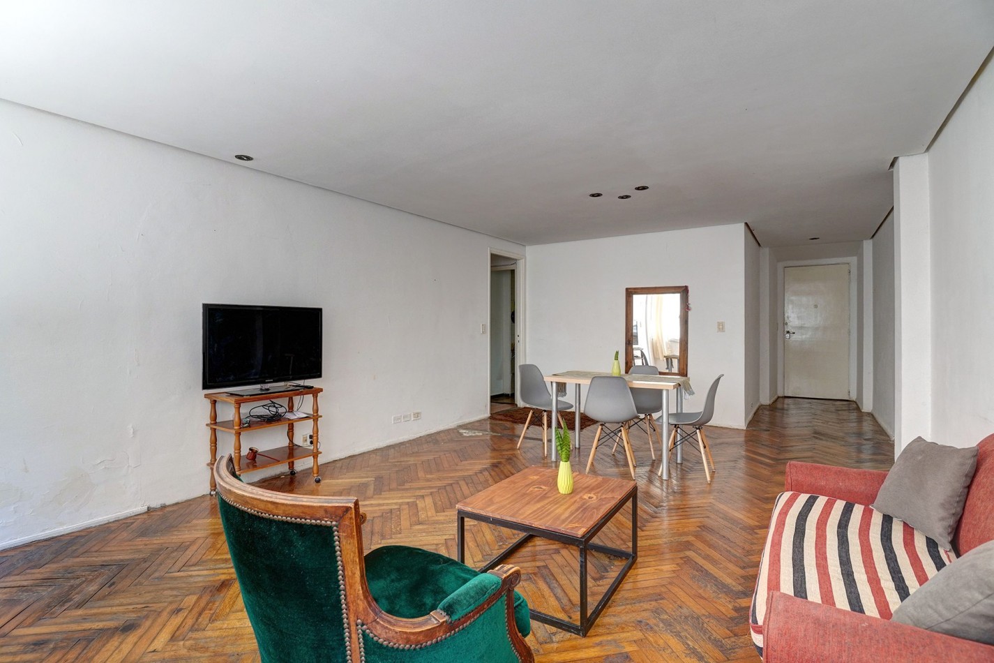 Venta- 3 Ambientes de 90 m² en Pleno Centro | Rodriguez Peña | Mucho Espacio para Vivir