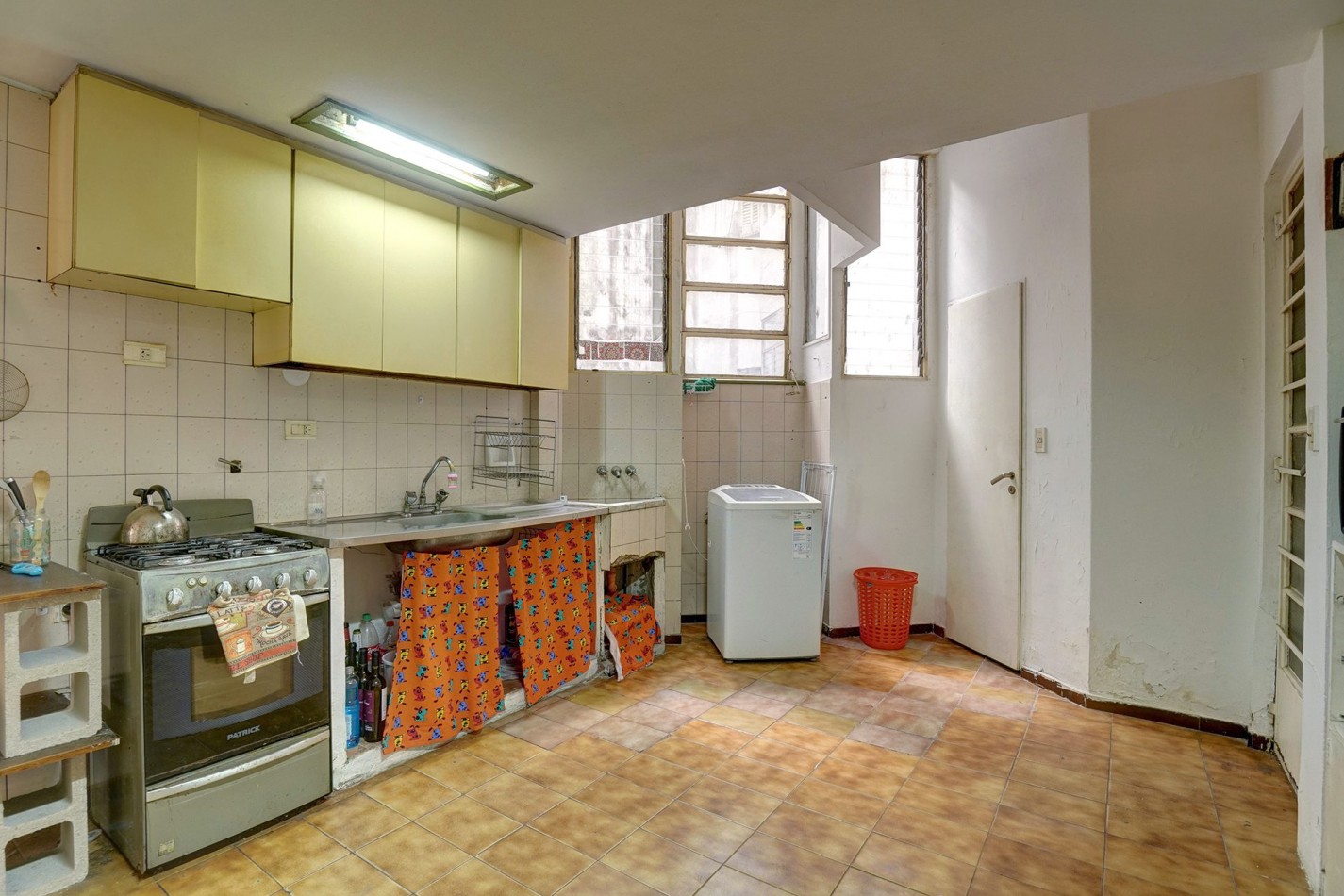 Venta- 3 Ambientes de 90 m² en Pleno Centro | Rodriguez Peña | Mucho Espacio para Vivir