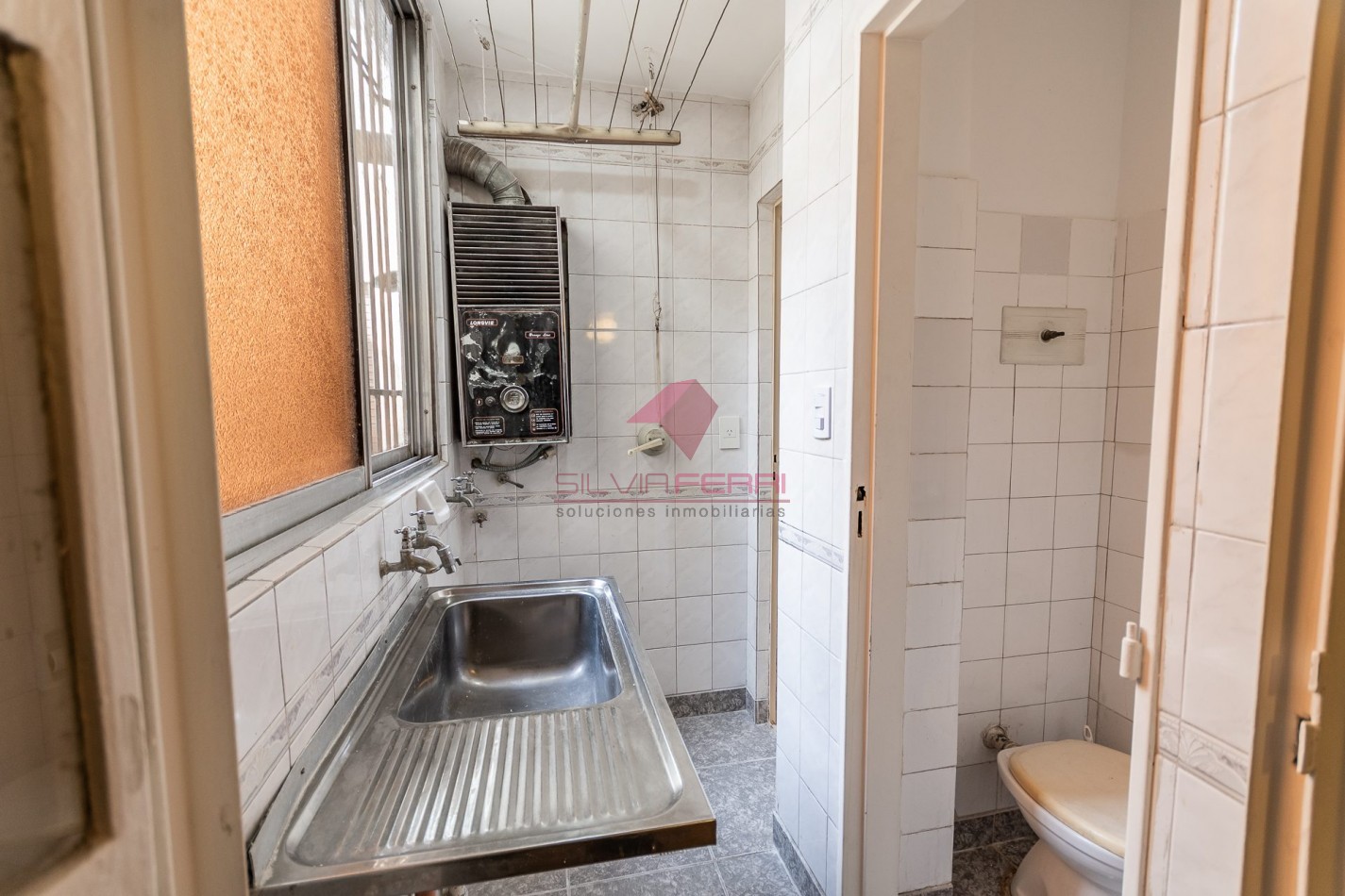 VENTA 3 AMBIENTES CON DEPENDENCIA, BALCON CORRIDO- SAN CRISTOBAL - APTO CREDITO