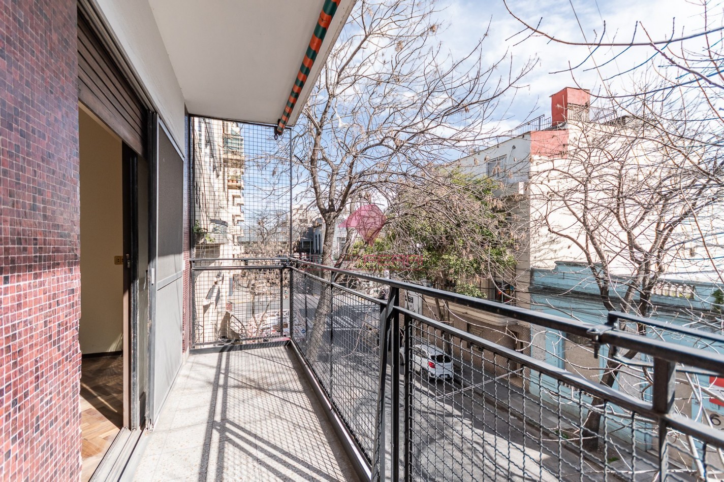 VENTA 3 AMBIENTES CON DEPENDENCIA, BALCON CORRIDO- SAN CRISTOBAL - APTO CREDITO