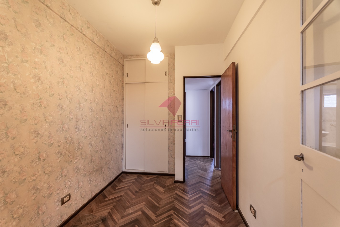 VENTA 3 AMBIENTES CON DEPENDENCIA, BALCON CORRIDO- SAN CRISTOBAL - APTO CREDITO