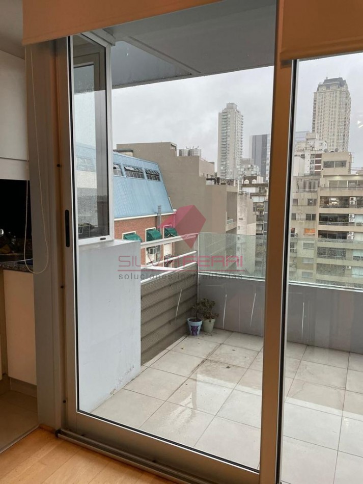 Excelente Monoambiente dividido. 8vo Piso contrafrente vistas abiertas. Se alquila amoblado. Edif con amenities