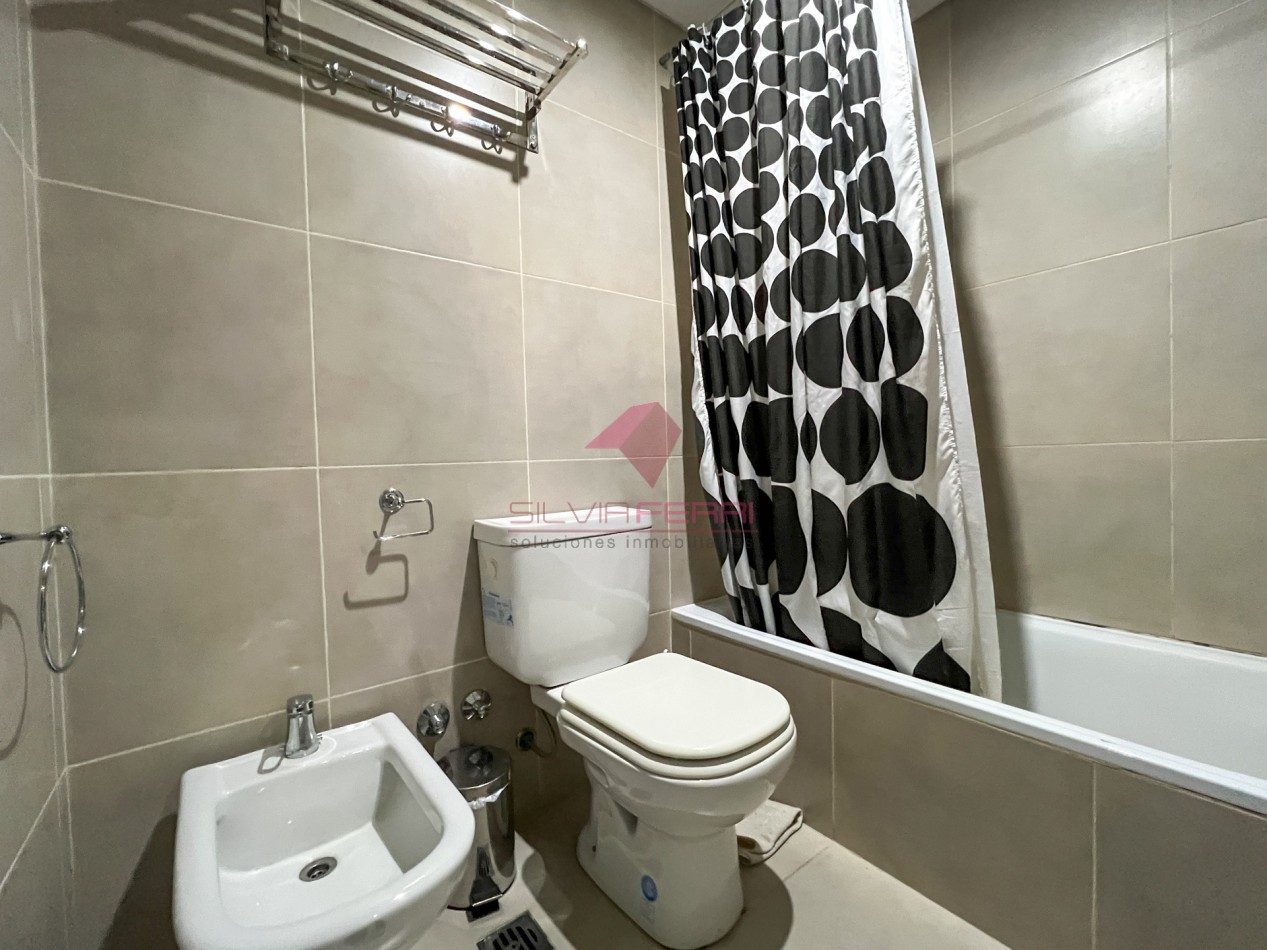 2 Ambientes Apto Profesional en Boulevard Charcas - Balcon, Baulera y Amenities - Ideal Inversion