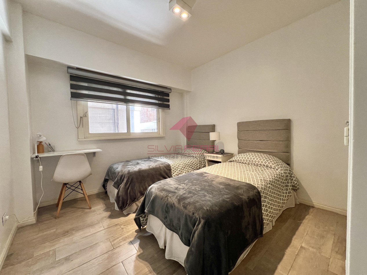 Venta departamento 2 amb + baulera. Reciclado totalmente . 4to piso lateral. Ubicado en el limite entre Colegiales y Belgrano