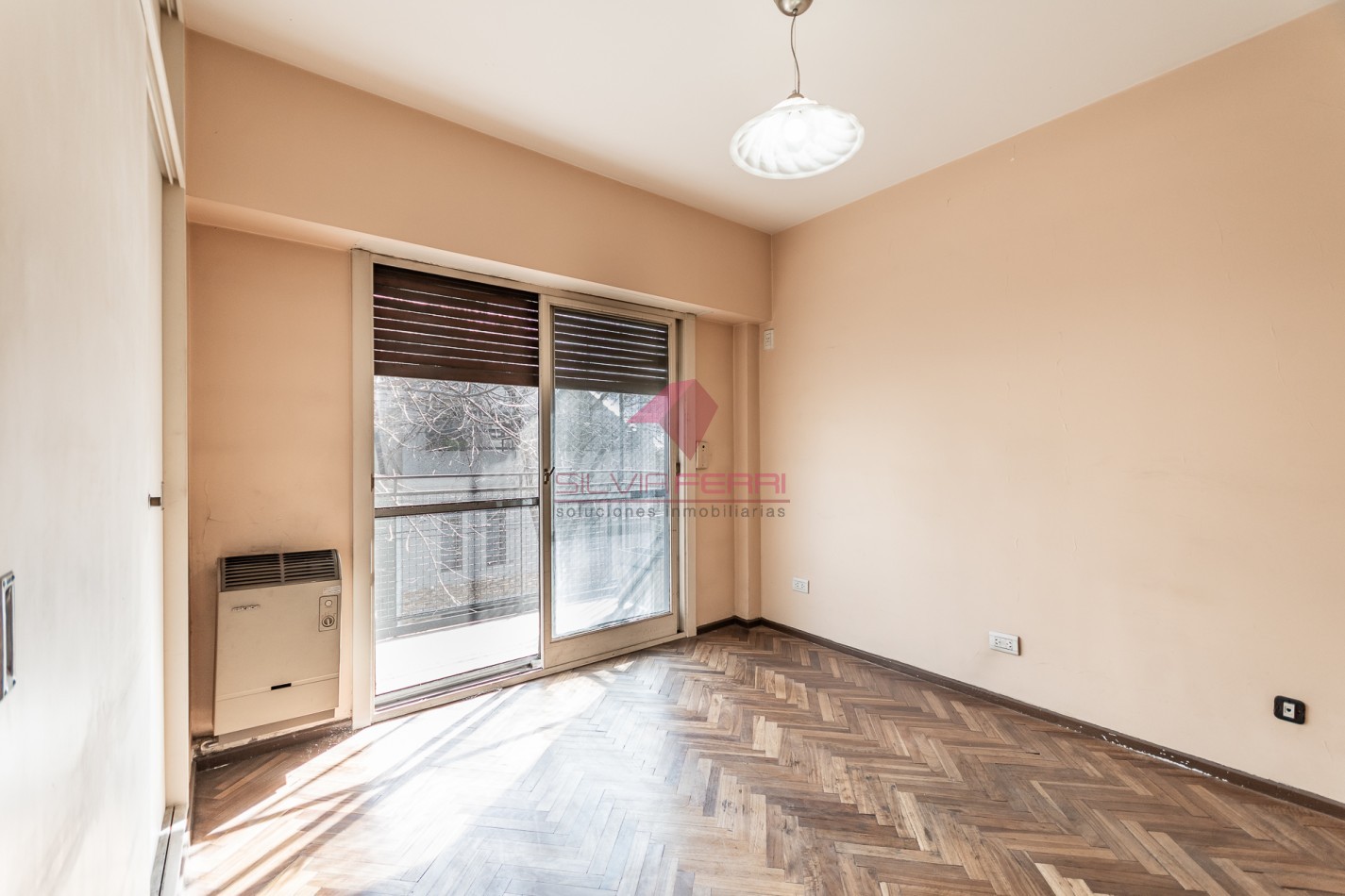 VENTA 3 AMBIENTES CON DEPENDENCIA, BALCON CORRIDO- SAN CRISTOBAL - APTO CREDITO