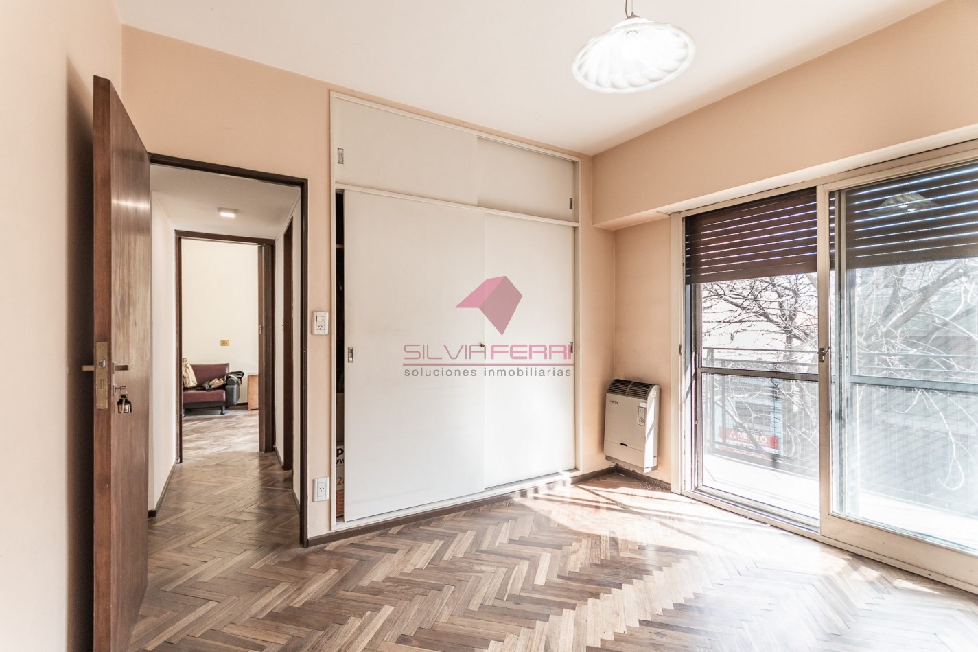 VENTA 3 AMBIENTES CON DEPENDENCIA, BALCON CORRIDO- SAN CRISTOBAL - APTO CREDITO