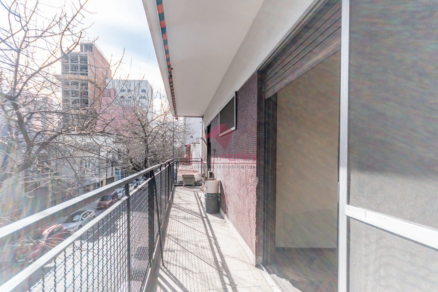 VENTA 3 AMBIENTES CON DEPENDENCIA, BALCON CORRIDO- SAN CRISTOBAL - APTO CREDITO