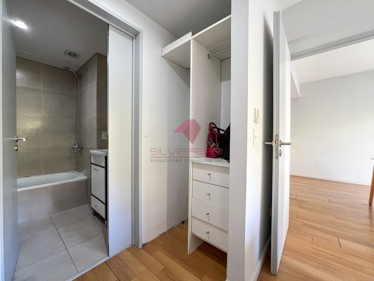 2 Ambientes Apto Profesional en Boulevard Charcas - Balcon, Baulera y Amenities - Ideal Inversion