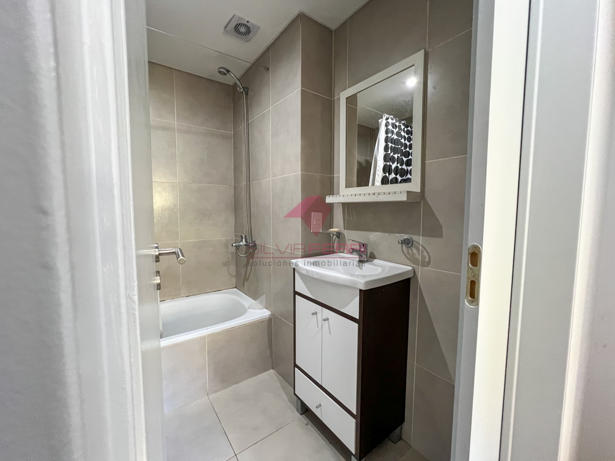 2 Ambientes Apto Profesional en Boulevard Charcas - Balcon, Baulera y Amenities - Ideal Inversion
