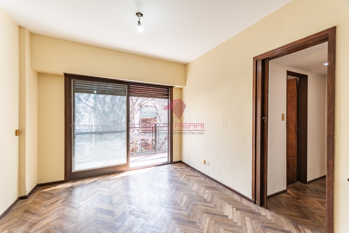 VENTA 3 AMBIENTES CON DEPENDENCIA, BALCON CORRIDO- SAN CRISTOBAL - APTO CREDITO