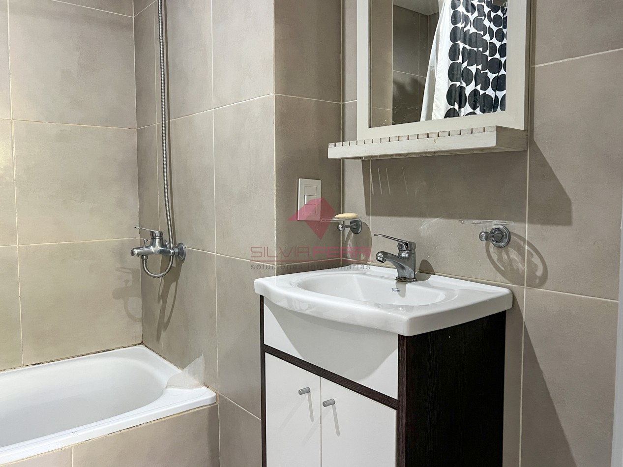 2 Ambientes Apto Profesional en Boulevard Charcas - Balcon, Baulera y Amenities - Ideal Inversion