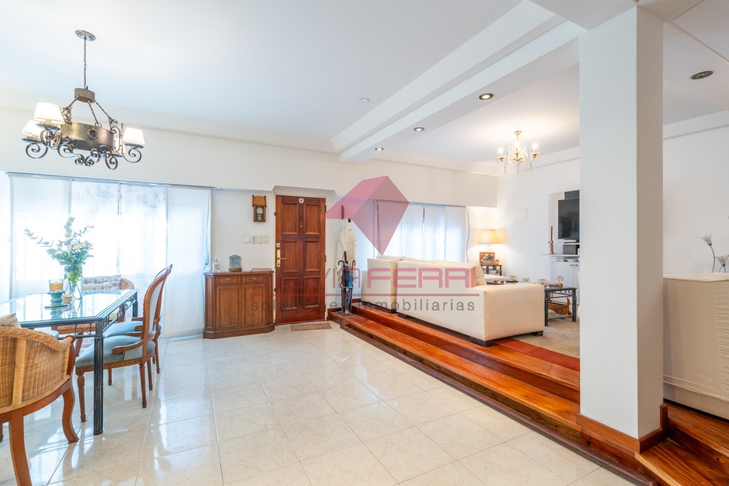 Venta Casa 6 ambientes con patio, parrilla y dos terrazas. Villa Devoto