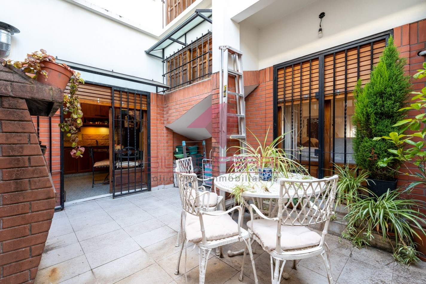 Venta Casa 6 ambientes con patio, parrilla y dos terrazas. Villa Devoto