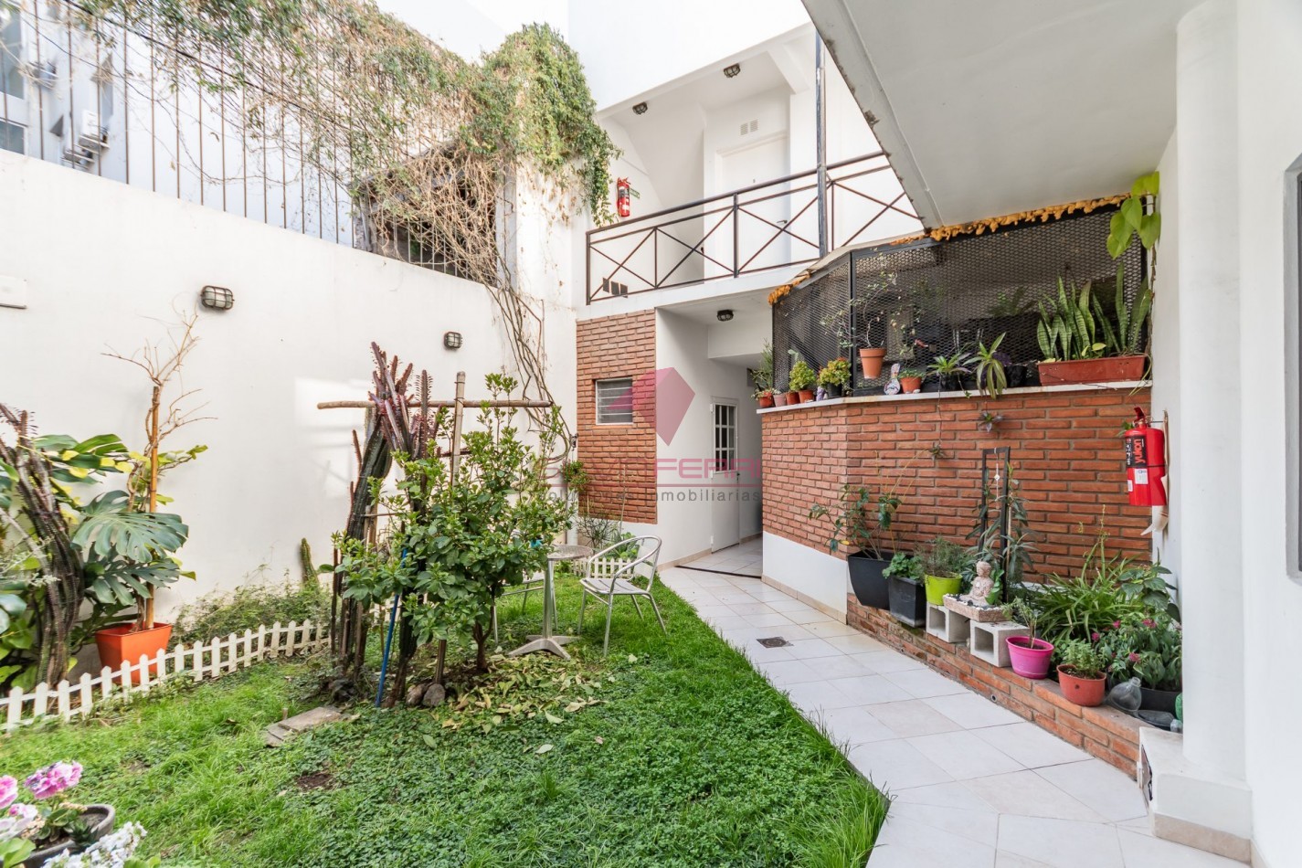 Venta 2 amb en duplex con balcon aterrazado y terraza propia en Villa Urquiza- Apto Credito 